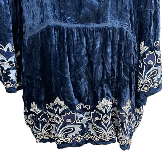 Boston Proper Blue Crushed Velvet Tunic with Beaded Detail - Picture 3 of 12